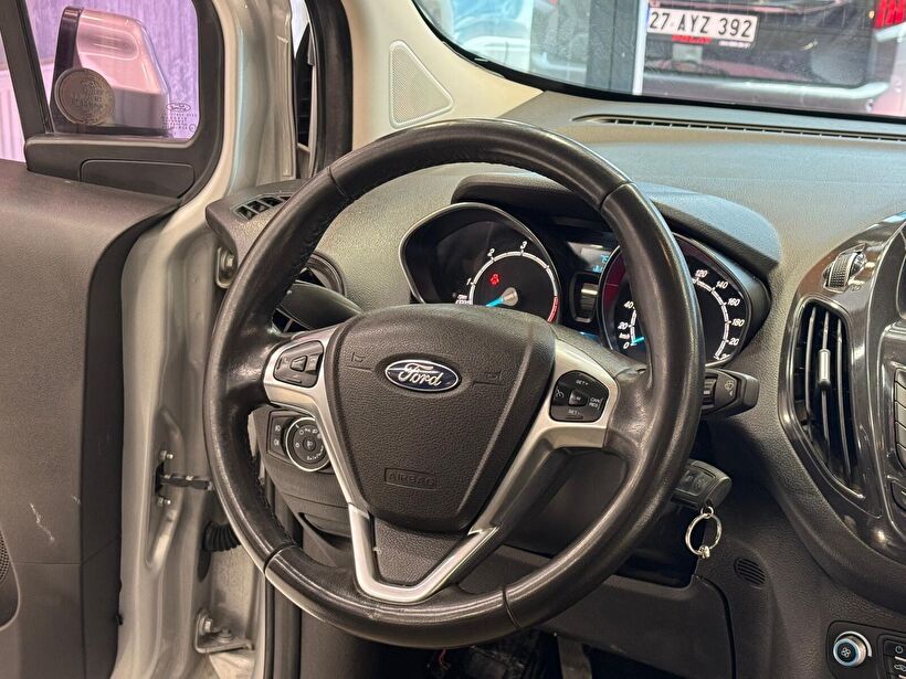 2017 Dizel Manuel Ford Tourneo Courier Gri Polat Araç Dizayn Otomotiv İnşaat Sanayi Ve Ticaret Limited Şirketi