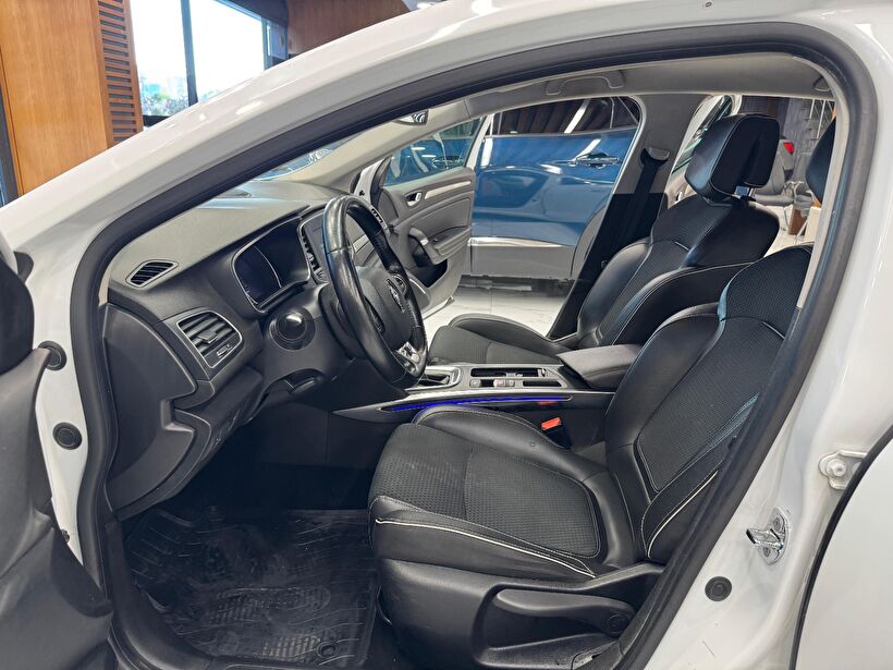 2018 Dizel Otomatik Renault Megane Beyaz Polat Araç Dizayn Otomotiv İnşaat Sanayi Ve Ticaret Limited Şirketi