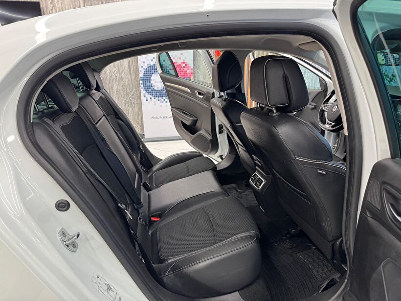 2018 Dizel Otomatik Renault Megane Beyaz Polat Araç Dizayn Otomotiv İnşaat Sanayi Ve Ticaret Limited Şirketi