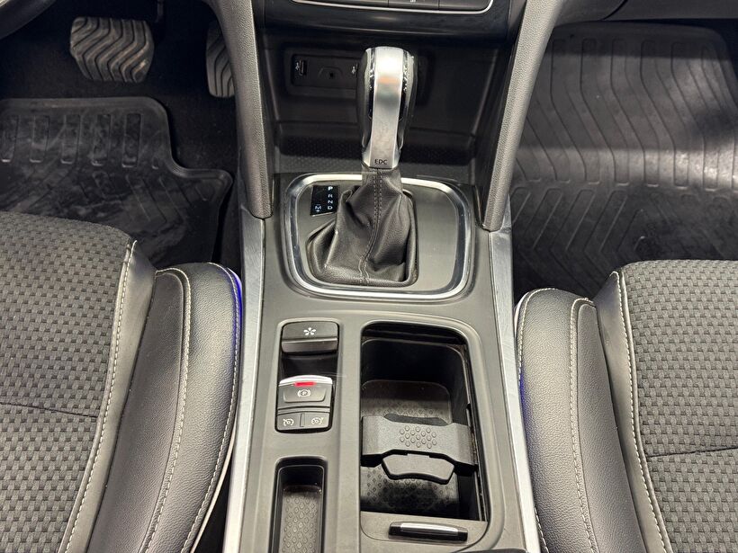 2018 Dizel Otomatik Renault Megane Beyaz Polat Araç Dizayn Otomotiv İnşaat Sanayi Ve Ticaret Limited Şirketi