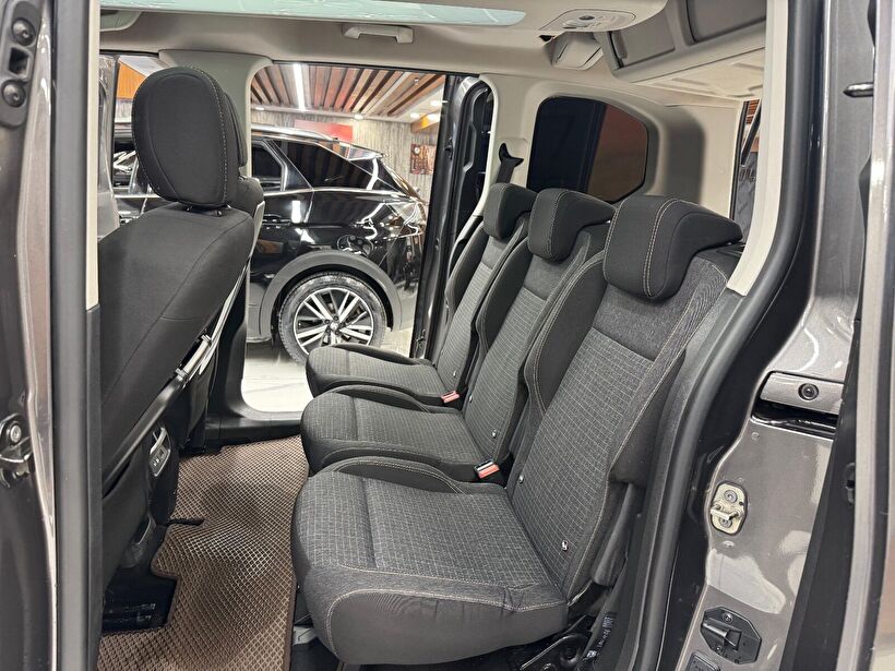 2021 Dizel Otomatik Peugeot Rifter Füme Polat Araç Dizayn Otomotiv İnşaat Sanayi Ve Ticaret Limited Şirketi