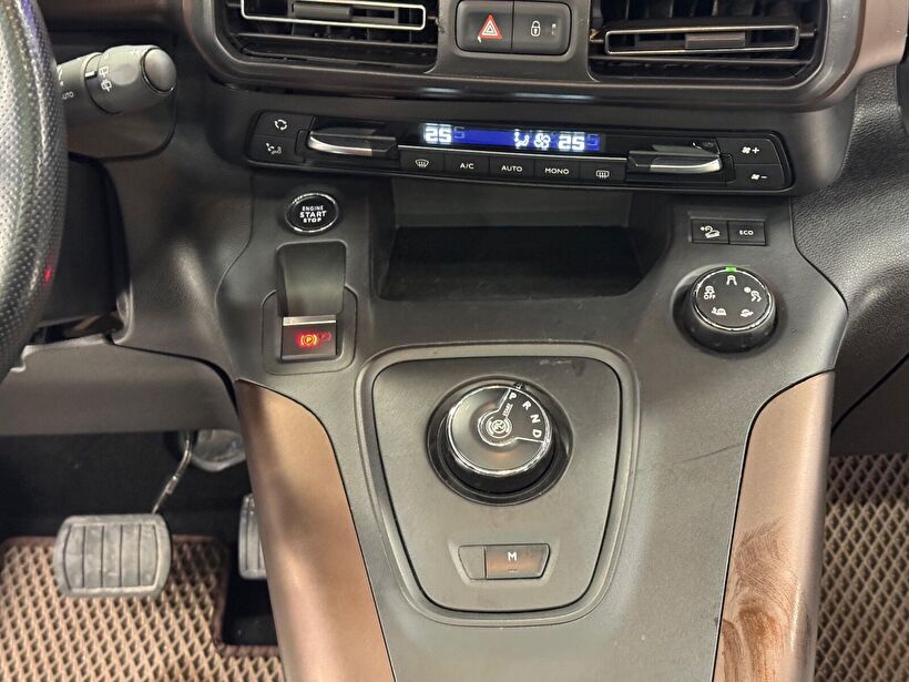 2021 Dizel Otomatik Peugeot Rifter Füme Polat Araç Dizayn Otomotiv İnşaat Sanayi Ve Ticaret Limited Şirketi