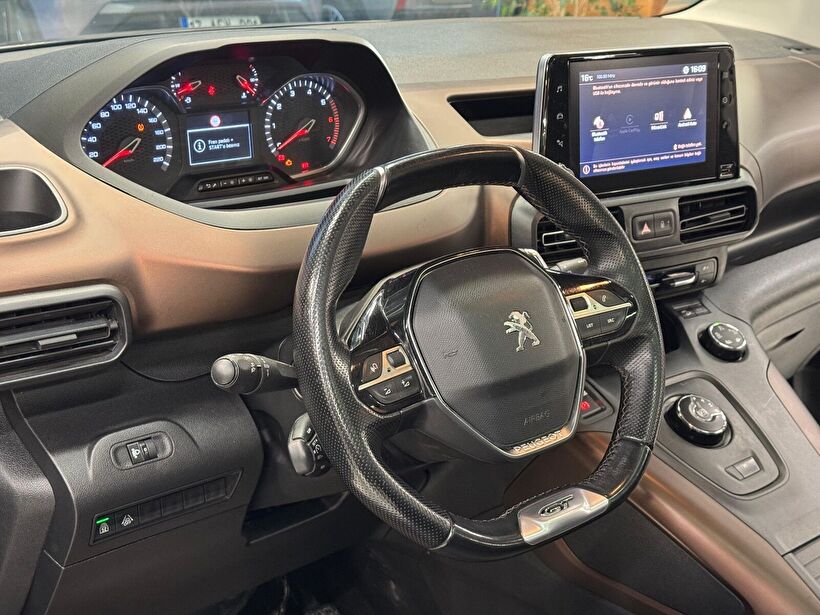 2021 Dizel Otomatik Peugeot Rifter Füme Polat Araç Dizayn Otomotiv İnşaat Sanayi Ve Ticaret Limited Şirketi