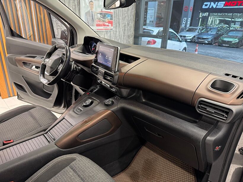 2021 Dizel Otomatik Peugeot Rifter Füme Polat Araç Dizayn Otomotiv İnşaat Sanayi Ve Ticaret Limited Şirketi