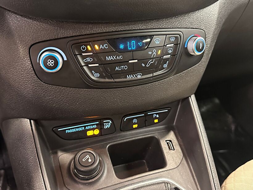 2020 Dizel Manuel Ford Tourneo Courier Gri Polat Araç Dizayn Otomotiv İnşaat Sanayi Ve Ticaret Limited Şirketi