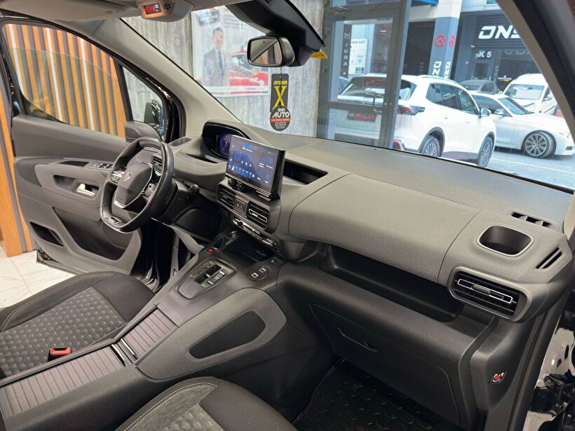 2024 Dizel Otomatik Peugeot Rifter Siyah Polat Araç Dizayn Otomotiv İnşaat Sanayi Ve Ticaret Limited Şirketi