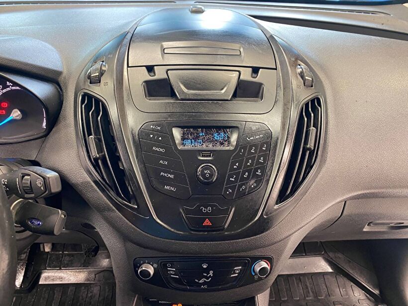 2015 Dizel Manuel Ford Tourneo Courier Beyaz Polat Araç Dizayn Otomotiv İnşaat Sanayi Ve Ticaret Limited Şirketi