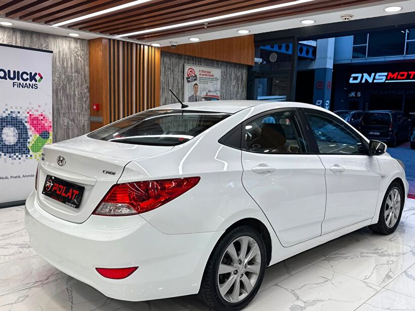 2016 Dizel Otomatik Hyundai Accent Blue Beyaz Polat Araç Dizayn Otomotiv İnşaat Sanayi Ve Ticaret Limited Şirketi