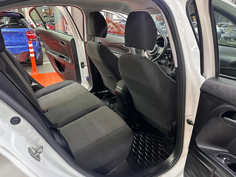 2024 Dizel Otomatik Fiat Egea Beyaz Polat Araç Dizayn Otomotiv İnşaat Sanayi Ve Ticaret Limited Şirketi