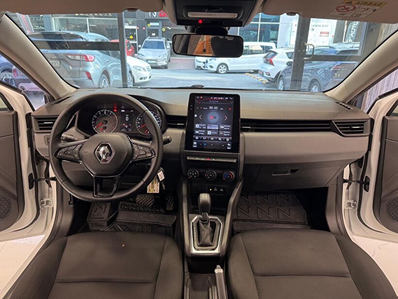 2022 Benzin Otomatik Renault Clio Beyaz Polat Araç Dizayn Otomotiv İnşaat Sanayi Ve Ticaret Limited Şirketi
