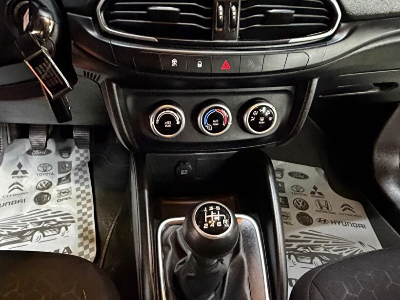 2023 Benzin Manuel Fiat Egea Cross Turuncu Polat Araç Dizayn Otomotiv İnşaat Sanayi Ve Ticaret Limited Şirketi