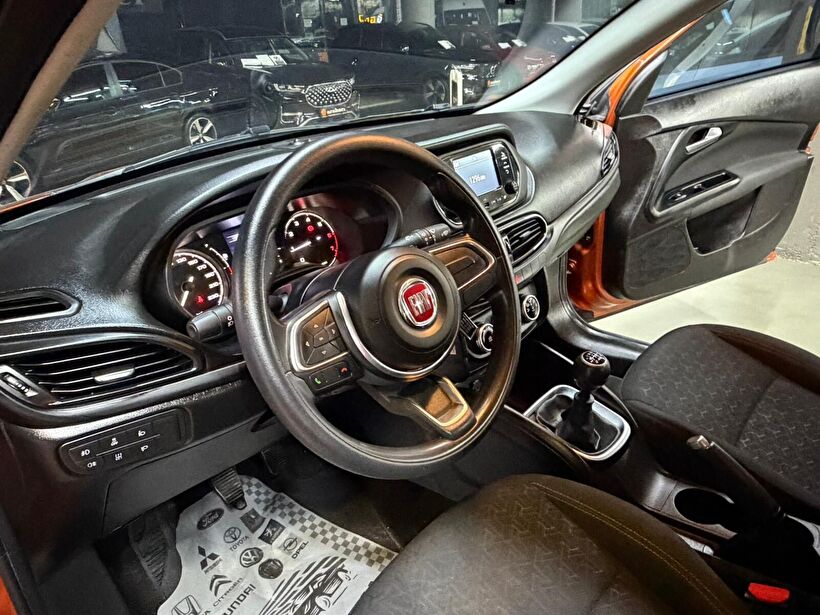 2023 Benzin Manuel Fiat Egea Cross Turuncu Polat Araç Dizayn Otomotiv İnşaat Sanayi Ve Ticaret Limited Şirketi