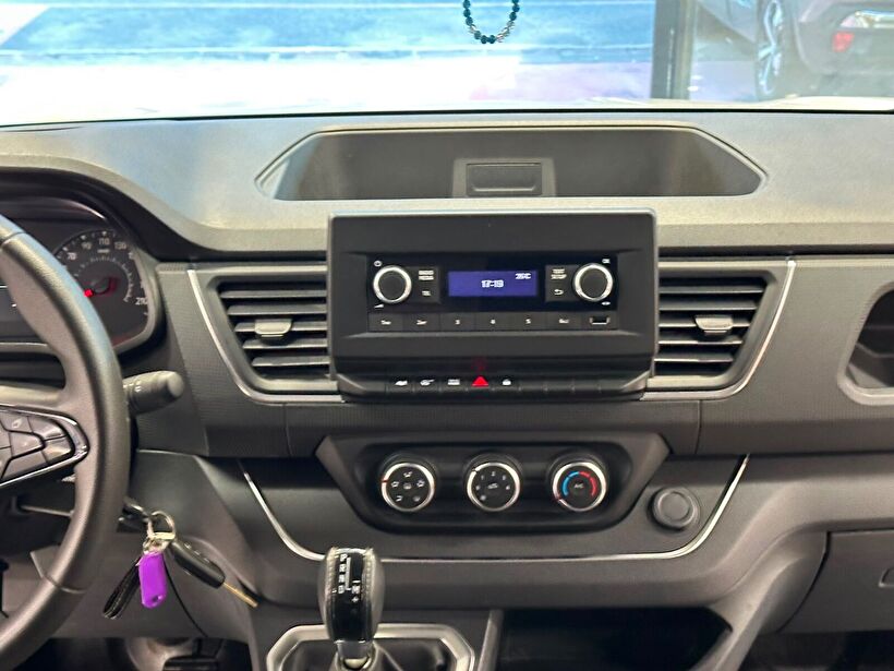 2024 Dizel Otomatik Renault Trafic Beyaz Polat Araç Dizayn Otomotiv İnşaat Sanayi Ve Ticaret Limited Şirketi