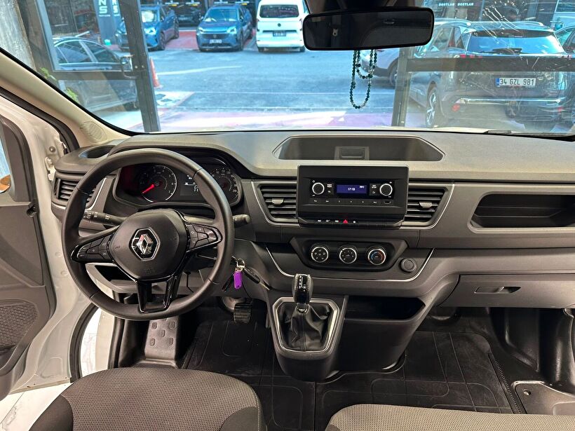 2024 Dizel Otomatik Renault Trafic Beyaz Polat Araç Dizayn Otomotiv İnşaat Sanayi Ve Ticaret Limited Şirketi