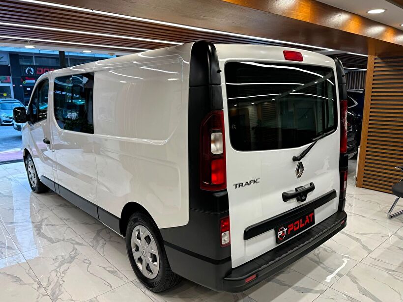 2024 Dizel Otomatik Renault Trafic Beyaz Polat Araç Dizayn Otomotiv İnşaat Sanayi Ve Ticaret Limited Şirketi