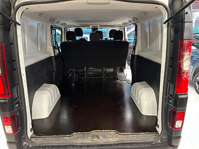 2024 Dizel Otomatik Renault Trafic Beyaz Polat Araç Dizayn Otomotiv İnşaat Sanayi Ve Ticaret Limited Şirketi
