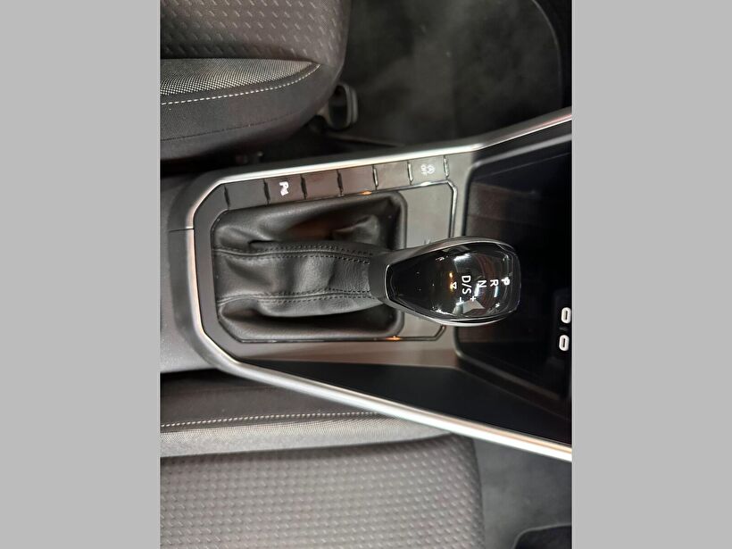 2024 Benzin Otomatik Volkswagen Polo Gri Polat Araç Dizayn Otomotiv İnşaat Sanayi Ve Ticaret Limited Şirketi