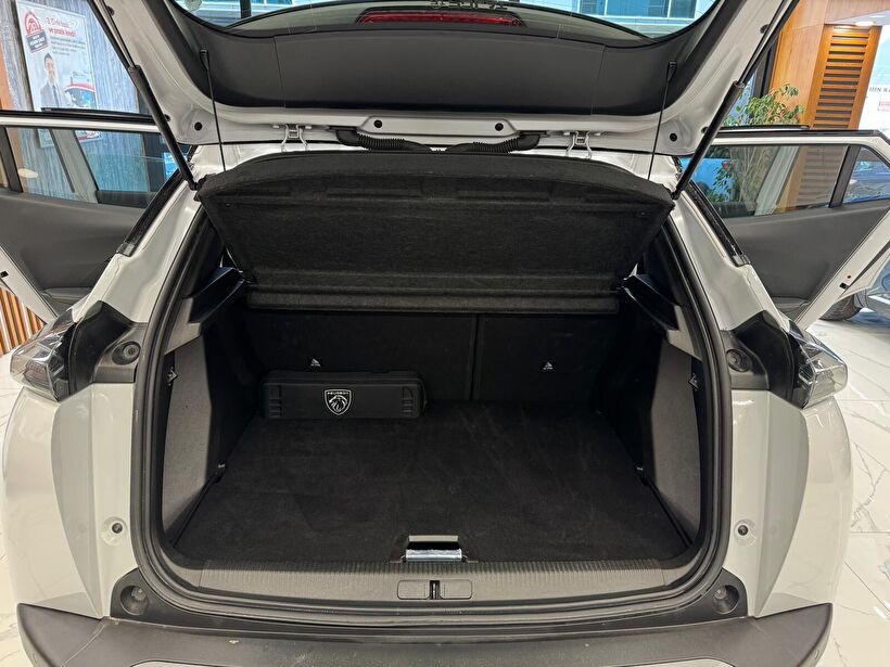 2025 Benzin Otomatik Peugeot 2008 Beyaz Polat Araç Dizayn Otomotiv İnşaat Sanayi Ve Ticaret Limited Şirketi