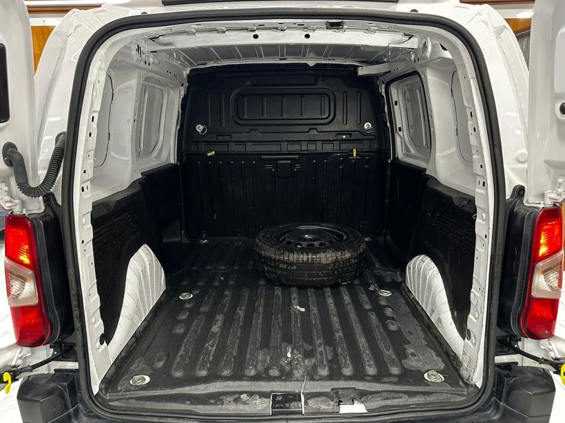2025 Dizel Manuel Opel Combo Cargo Beyaz Polat Araç Dizayn Otomotiv İnşaat Sanayi Ve Ticaret Limited Şirketi