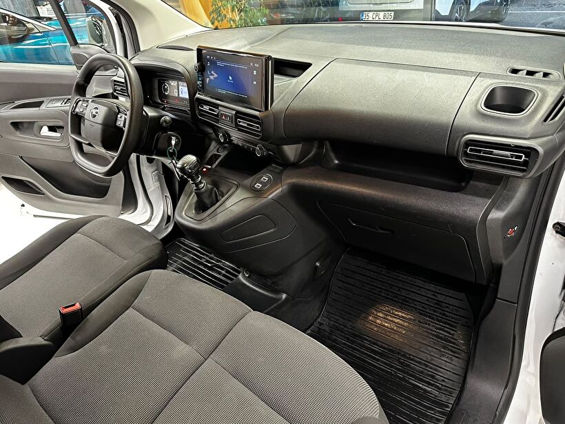 2025 Dizel Manuel Opel Combo Cargo Beyaz Polat Araç Dizayn Otomotiv İnşaat Sanayi Ve Ticaret Limited Şirketi