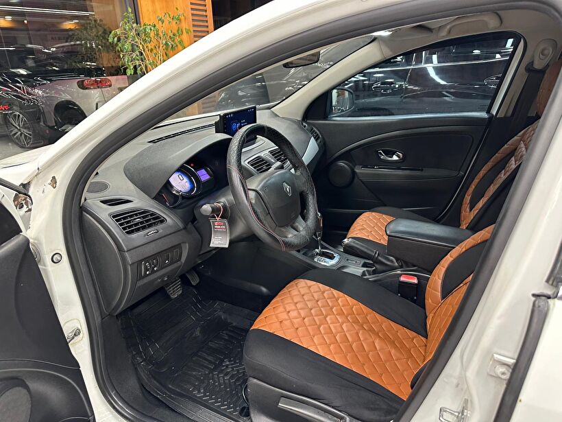 2013 Dizel Otomatik Renault Fluence Beyaz Polat Araç Dizayn Otomotiv İnşaat Sanayi Ve Ticaret Limited Şirketi