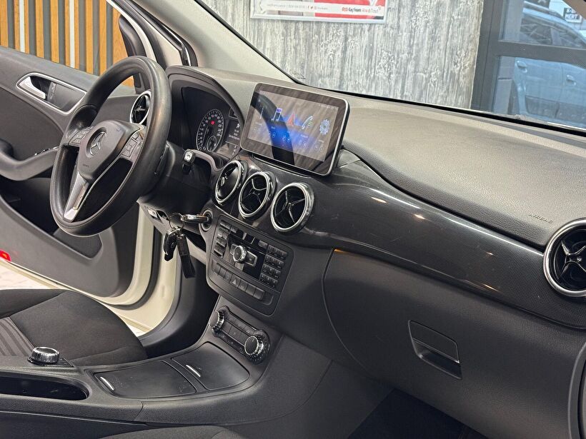 2012 Benzin Otomatik Mercedes-Benz B Beyaz Polat Araç Dizayn Otomotiv İnşaat Sanayi Ve Ticaret Limited Şirketi