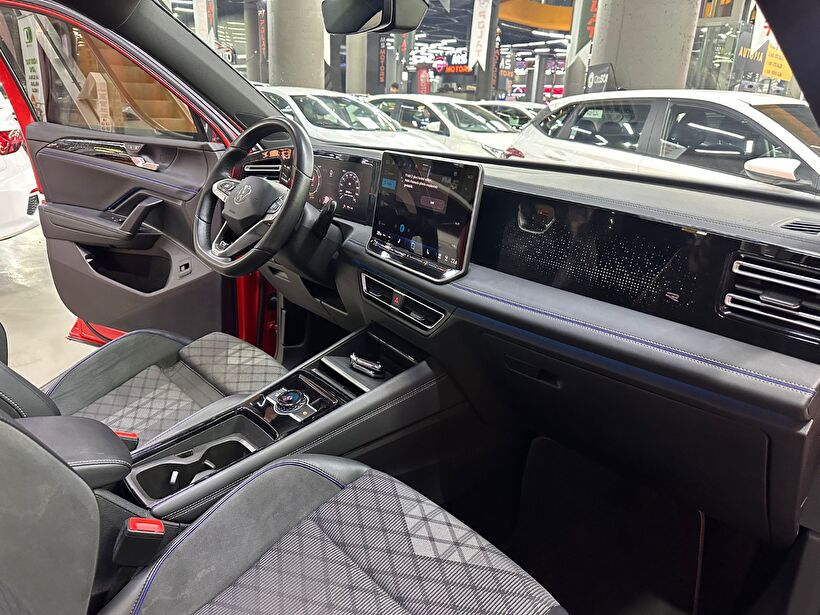 2024 Benzin Otomatik Volkswagen Tiguan Kırmızı Polat Araç Dizayn Otomotiv İnşaat Sanayi Ve Ticaret Limited Şirketi