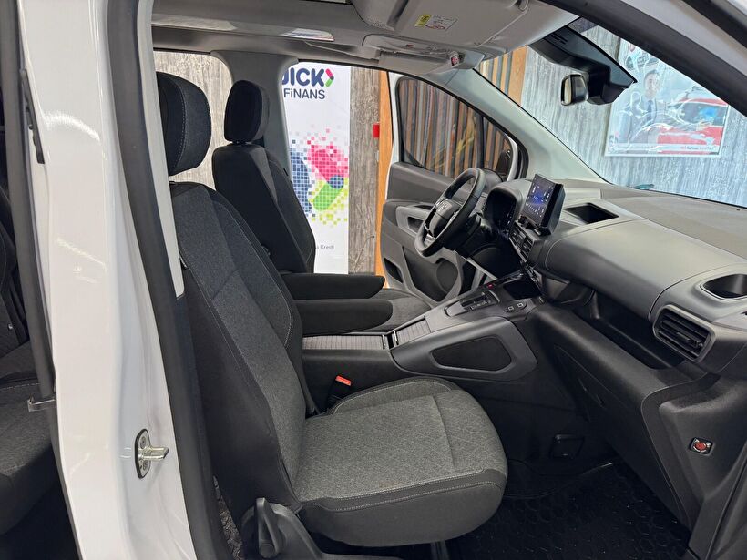 2025 Dizel Otomatik Opel Combo Life Beyaz Polat Araç Dizayn Otomotiv İnşaat Sanayi Ve Ticaret Limited Şirketi