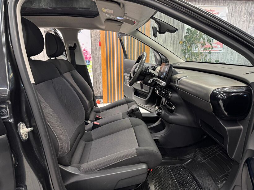 2016 Dizel Otomatik Citroen C4 Siyah Polat Araç Dizayn Otomotiv İnşaat Sanayi Ve Ticaret Limited Şirketi