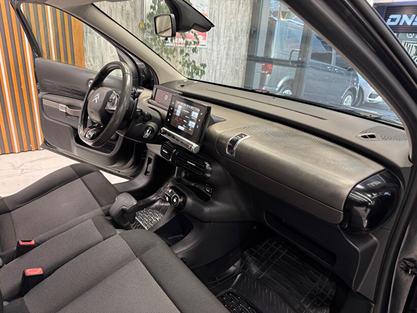 2016 Dizel Otomatik Citroen C4 Siyah Polat Araç Dizayn Otomotiv İnşaat Sanayi Ve Ticaret Limited Şirketi