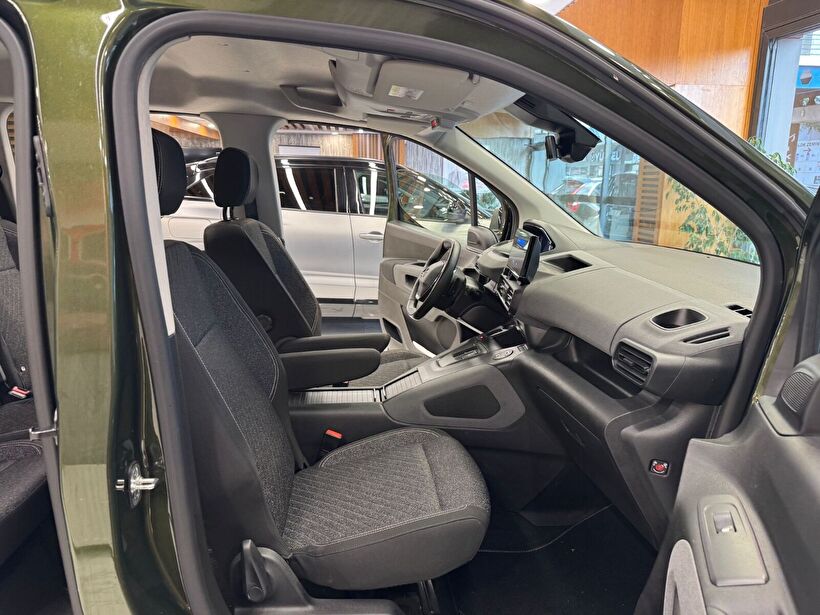 2024 Dizel Otomatik Peugeot Rifter Yeşil Polat Araç Dizayn Otomotiv İnşaat Sanayi Ve Ticaret Limited Şirketi
