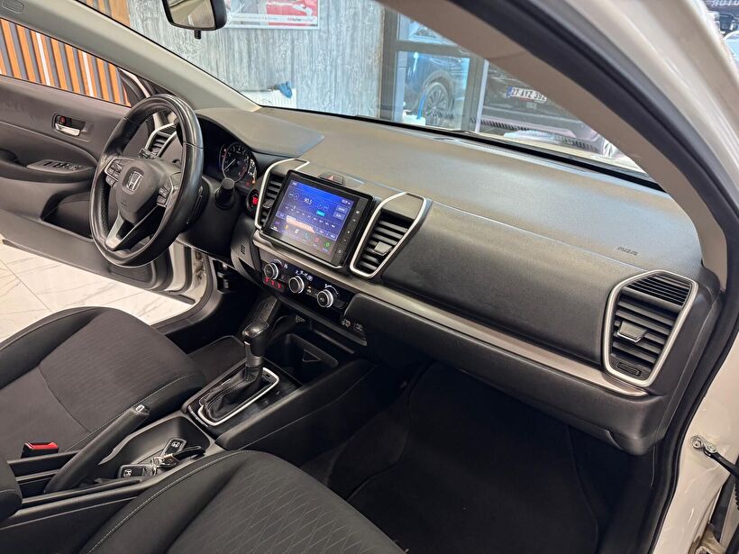 2022 Benzin Otomatik Honda City Beyaz Polat Araç Dizayn Otomotiv İnşaat Sanayi Ve Ticaret Limited Şirketi