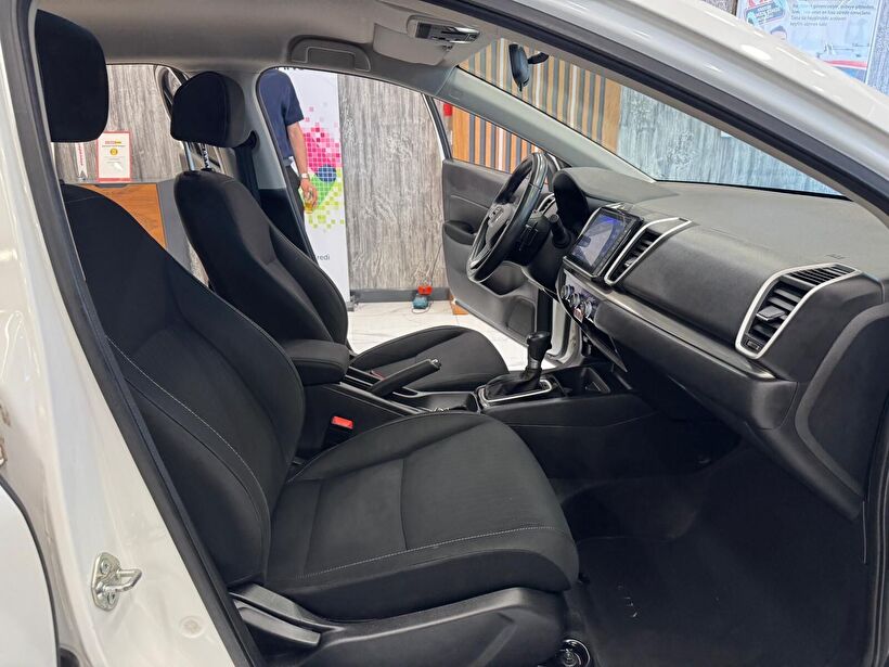 2022 Benzin Otomatik Honda City Beyaz Polat Araç Dizayn Otomotiv İnşaat Sanayi Ve Ticaret Limited Şirketi