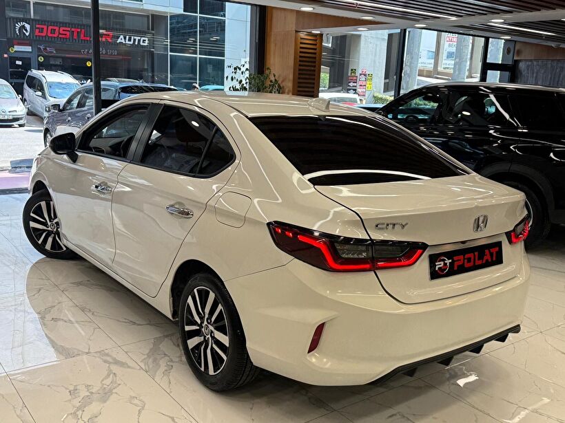 2022 Benzin Otomatik Honda City Beyaz Polat Araç Dizayn Otomotiv İnşaat Sanayi Ve Ticaret Limited Şirketi