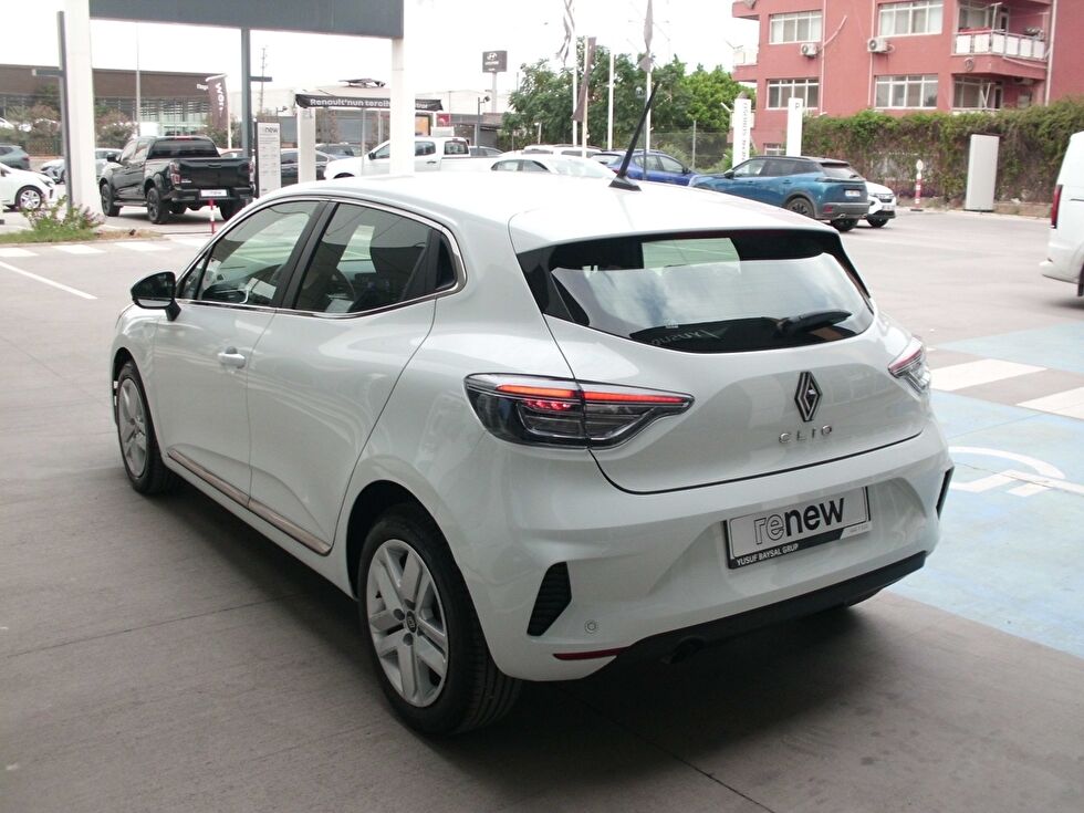2024 Benzin Otomatik Renault Clio Beyaz Yusuf Baysal Otomotiv Sanayi Ve Ticaret Anonim Şirketi